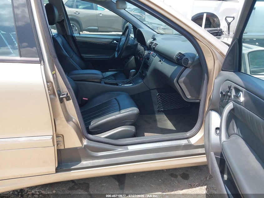 2003 Mercedes-benz C class VIN WDBRF65J03F364073 IAAI salvage auction — NORMAL WEAR, Clear (Mississippi), sold $5,550 on 2026-08-05 (photo 5)