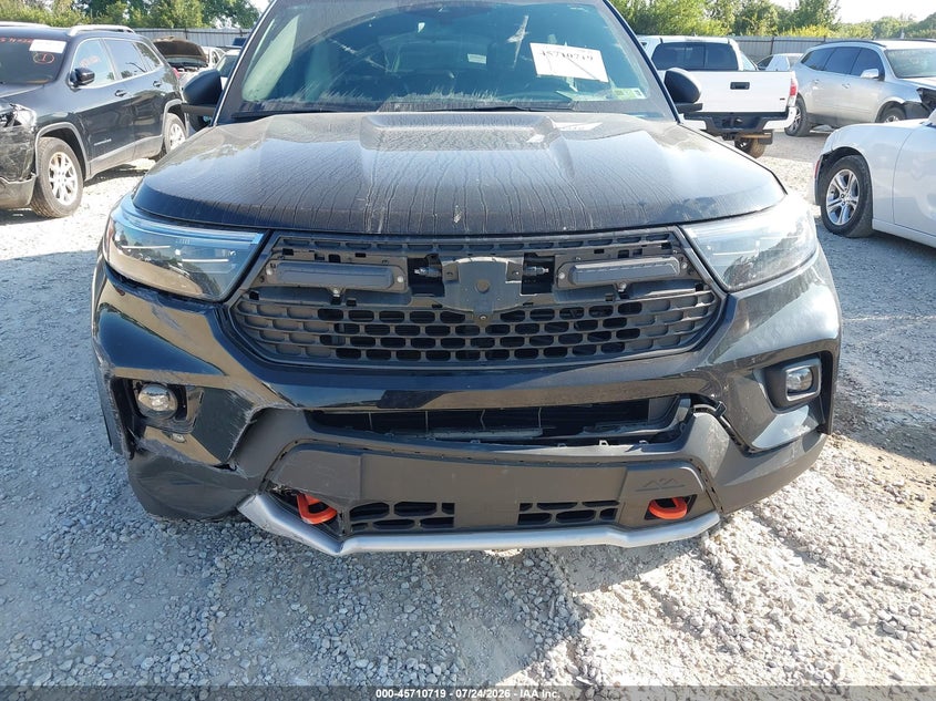 2023 Ford Explorer VIN 1FMSK8JH8PGA15638 IAAI salvage auction — FRONT END, Wait Title, sold $12,000 on 2026-08-27 (photo 6)