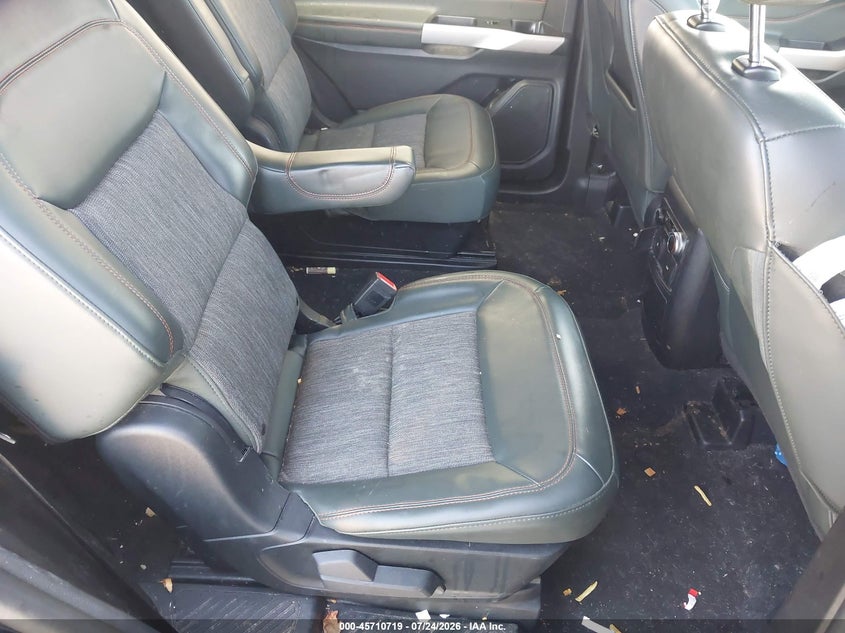 2023 Ford Explorer VIN 1FMSK8JH8PGA15638 IAAI salvage auction — FRONT END, Wait Title, sold $12,000 on 2026-08-27 (photo 8)