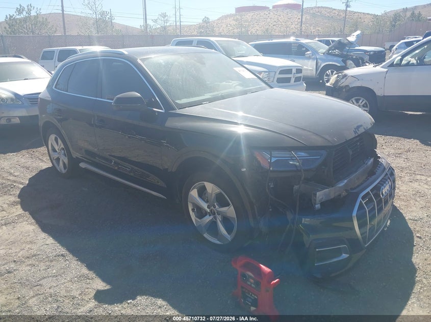 2021 Audi Q5 VIN WA1BAAFY9M2054572 — IAAI salvage auction photo