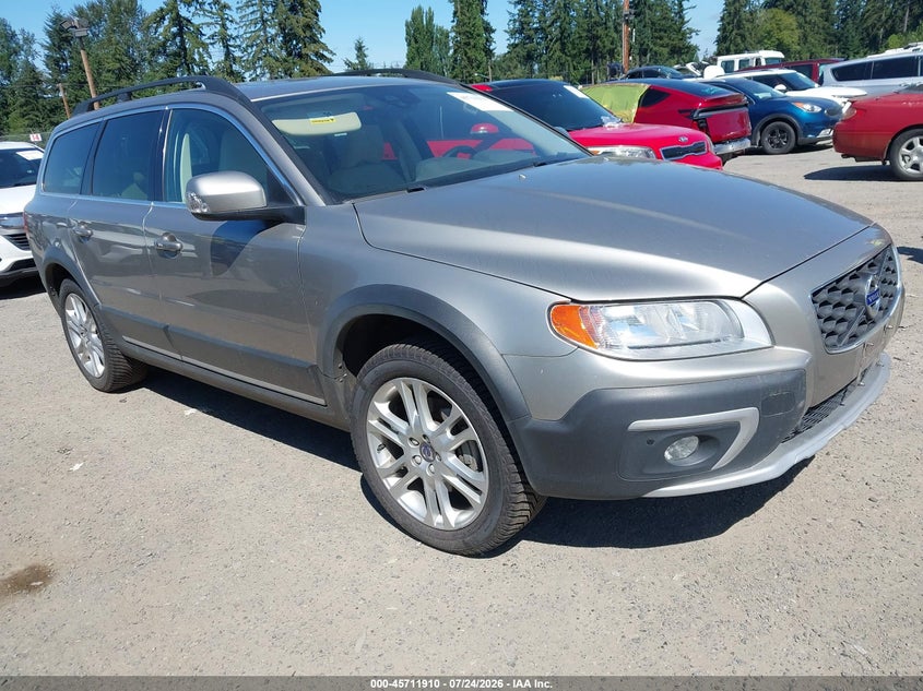 2016 Volvo Xc70 VIN YV4612NK5G1249859 IAAI salvage auction — NORMAL WEAR, Clear-Dealer Only (Oregon), sold $2,475 on 2026-08-05 (photo 1)