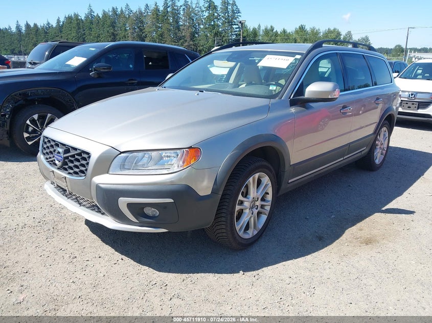 2016 Volvo Xc70 VIN YV4612NK5G1249859 IAAI salvage auction — NORMAL WEAR, Clear-Dealer Only (Oregon), sold $2,475 on 2026-08-05 (photo 2)