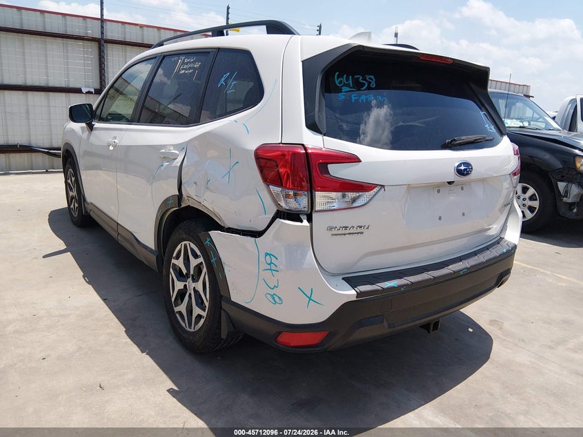 2020 Subaru Forester VIN JF2SKAJC9LH542500 IAAI salvage auction — RIGHT SIDE, Salvage Title, sold $4,650 on 2026-09-15 (photo 3)