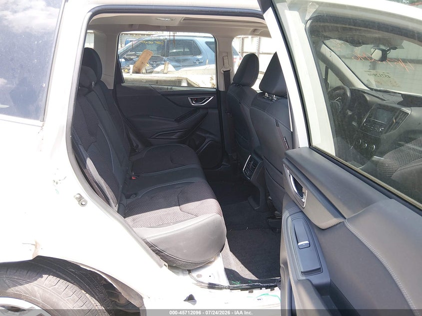 2020 Subaru Forester VIN JF2SKAJC9LH542500 IAAI salvage auction — RIGHT SIDE, Salvage Title, sold $4,650 on 2026-09-15 (photo 8)