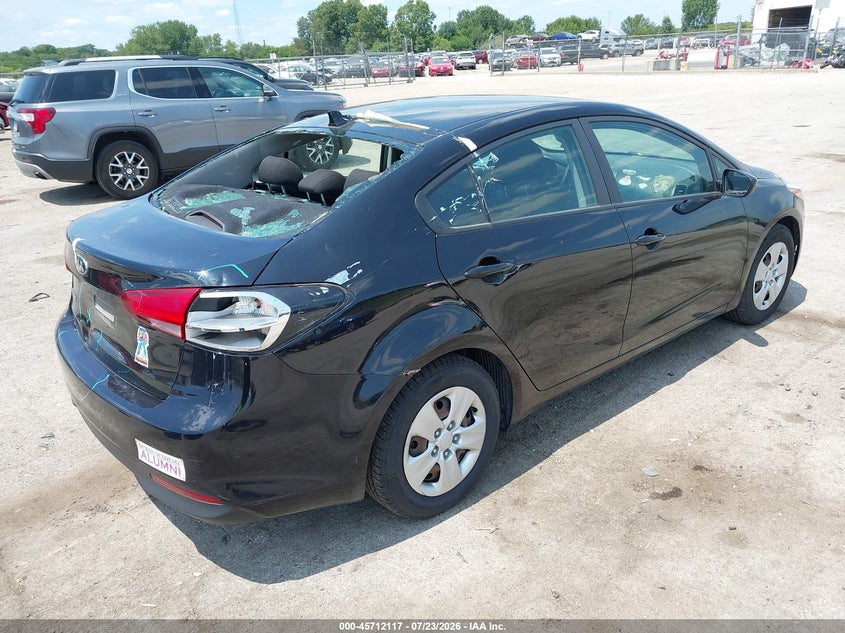 2017 Kia Forte VIN 3KPFK4A70HE080572 IAAI salvage auction — REAR END, Salvage (Illinois), sold $525 on 2026-08-24 (photo 4)