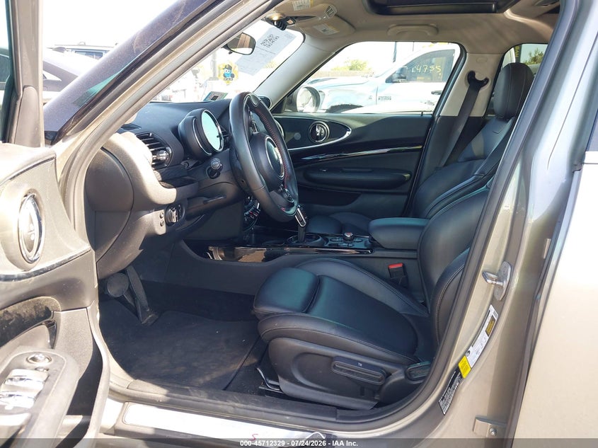2020 Mini Clubman VIN WMWLV7C09L2M49203 IAAI salvage auction — FRONT END, Salvage Title, sold $2,150 on 2026-08-14 (photo 5)