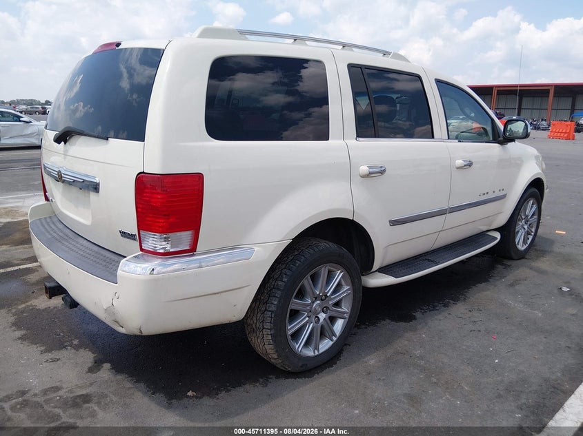 2008 Chrysler Aspen VIN 1A8HW58218F101957 IAAI salvage auction — WATER/FLOOD, Junk (Missouri), sold $300 on 2026-08-19 (photo 4)