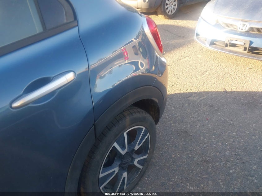 2018 Fiat 500x VIN ZFBCFXAB8JP677376 IAAI salvage auction — NORMAL WEAR, Clear (Colorado), sold $900 on 2026-08-04 (photo 6)