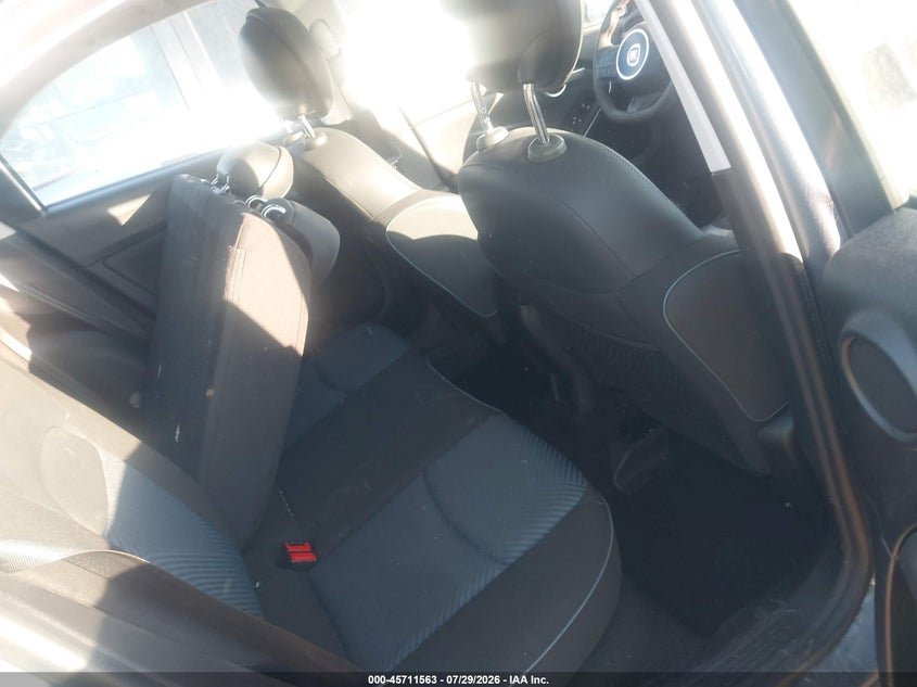 2018 Fiat 500x VIN ZFBCFXAB8JP677376 IAAI salvage auction — NORMAL WEAR, Clear (Colorado), sold $900 on 2026-08-04 (photo 8)