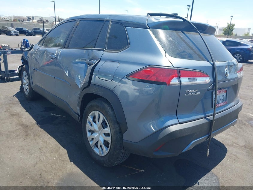 2022 Toyota Corolla cross VIN 7MUAAAAG4NV027425 IAAI salvage auction — ROLLOVER, Wait Title, sold $3,850 on 2026-08-21 (photo 3)