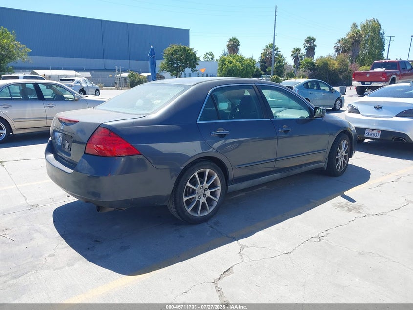 2007 Honda Accord VIN 1HGCM56407A222083 IAAI salvage auction — REAR END, Salvage (California), sold $825 on 2026-08-03 (photo 4)