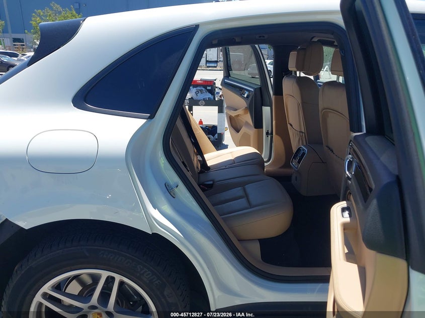 2019 Porsche Macan VIN WP1AA2A58KLB05277 IAAI salvage auction — REAR END, Salvage (California), sold $16,700 on 2026-09-08 (photo 8)
