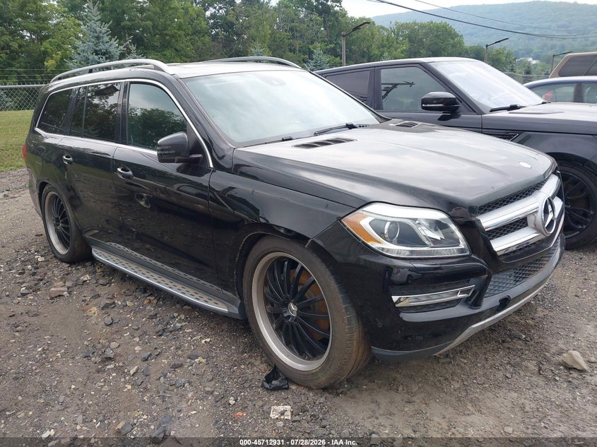 2013 Mercedes-benz Gl-class VIN 4JGDF7CE5DA247977 IAAI salvage auction — NORMAL WEAR, Clear (New Jersey), sold $1,100 on 2026-08-15 (photo 1)