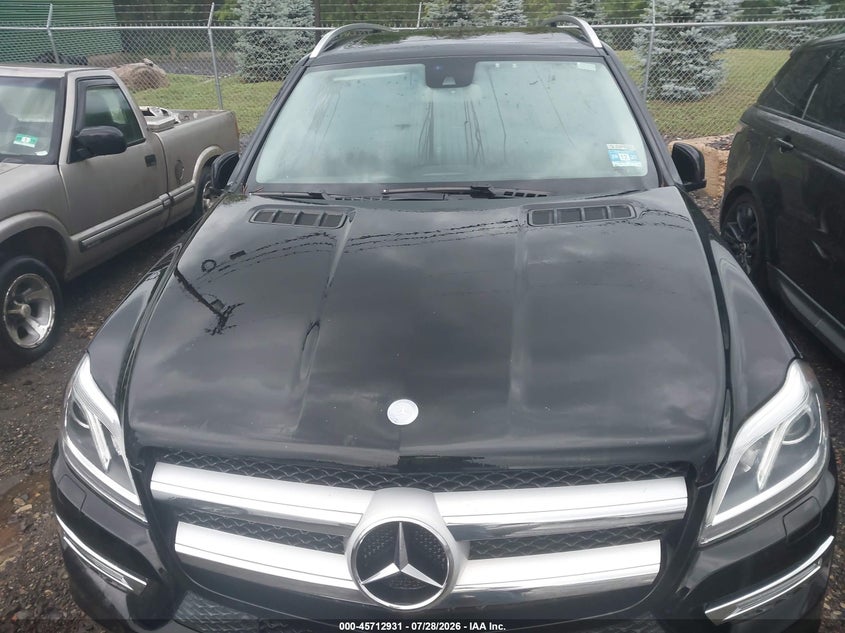 2013 Mercedes-benz Gl-class VIN 4JGDF7CE5DA247977 IAAI salvage auction — NORMAL WEAR, Clear (New Jersey), sold $1,100 on 2026-08-15 (photo 6)