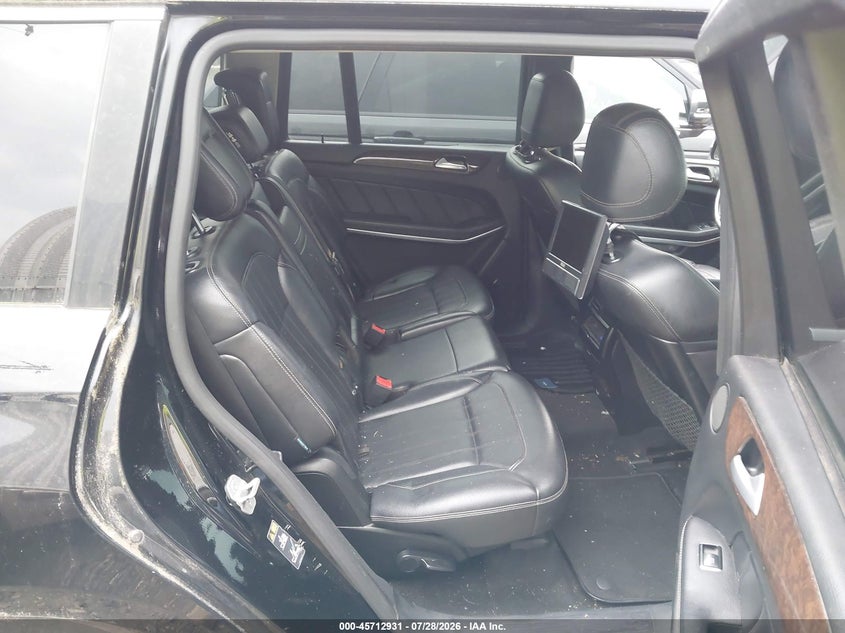 2013 Mercedes-benz Gl-class VIN 4JGDF7CE5DA247977 IAAI salvage auction — NORMAL WEAR, Clear (New Jersey), sold $1,100 on 2026-08-15 (photo 8)