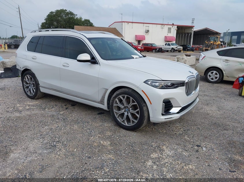 2020 BMW X7 VIN 5UXCW2C06L9B69458 — IAAI salvage auction photo