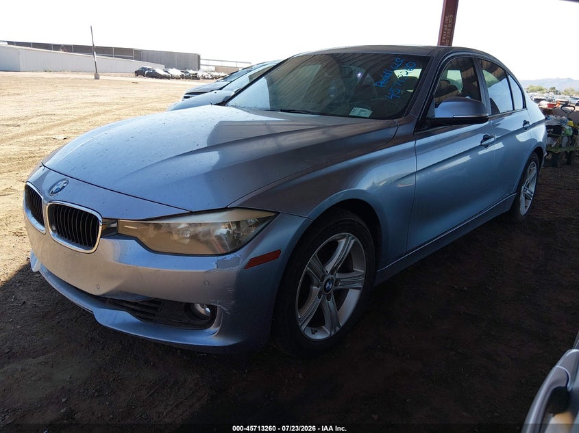 2014 BMW 3er VIN WBA3A5G51ENP33030 IAAI salvage auction — NORMAL WEAR, Clear-Dealer Only (Arizona), sold $25 on 2026-07-28 (photo 2)
