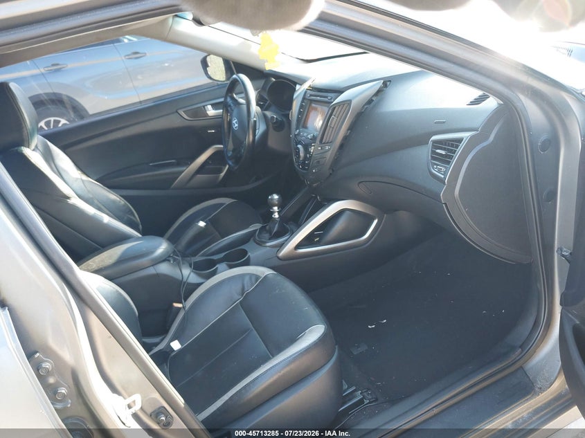 2015 Hyundai Veloster VIN KMHTC6AE4FU226301 IAAI salvage auction — FRONT END, Clear (Florida), sold $25 on 2026-07-29 (photo 5)