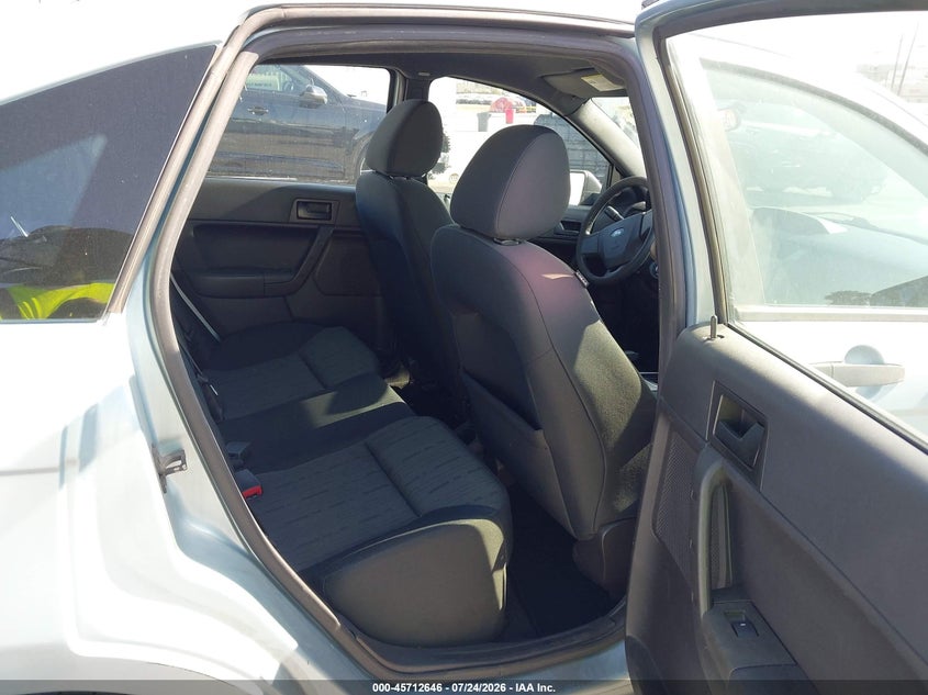 2009 Ford Focus VIN 1FAHP35N49W264116 IAAI salvage auction — SIDE, Salvage (California), sold $375 on 2026-07-29 (photo 8)