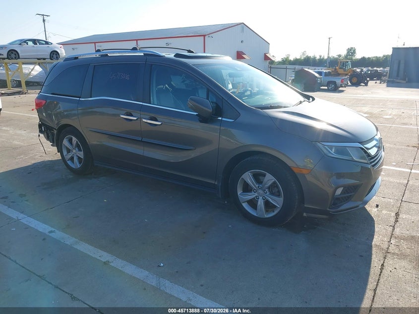2018 Honda Odyssey VIN 5FNRL6H79JB084924 — IAAI salvage auction photo