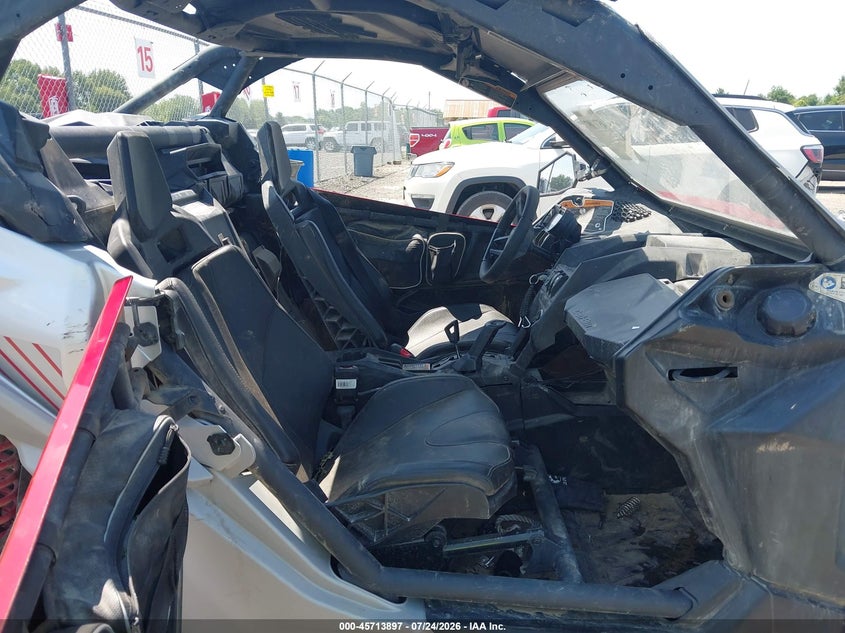 2025 Can-am/ brp Maverick VIN 3JBVGAY4XSE000356 IAAI salvage auction — FRONT END, Wait Title, sold $7,450 on 2026-08-25 (photo 5)