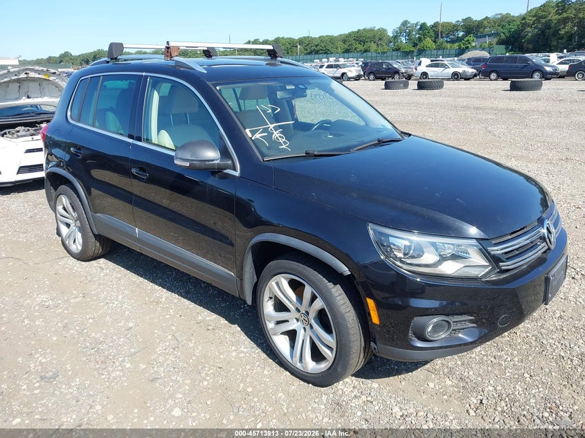 2016 Volkswagen Tiguan VIN WVGBV7AX5GW609733 IAAI salvage auction — NORMAL WEAR, Clear (New York), sold $25 on 2026-07-28 (photo 1)