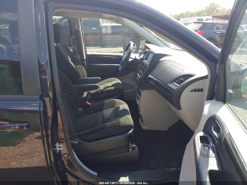 2018 Dodge Grand caravan VIN 2C4RDGBG8JR318650 IAAI salvage auction — NORMAL WEAR, SF97 (Ohio), sold $13,500 on 2026-09-15 (photo 5)