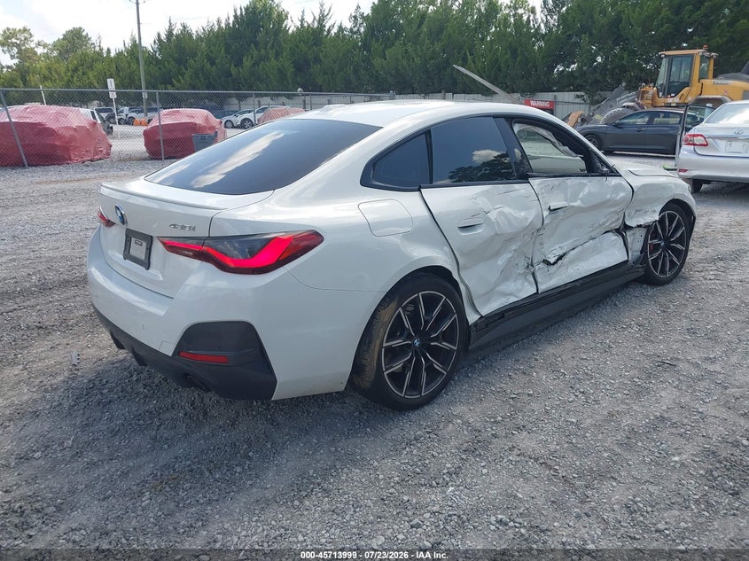 2022 BMW 4er VIN WBA63AV00NFM18091 IAAI salvage auction — SIDE, Wait Title, sold $12,600 on 2026-08-18 (photo 4)