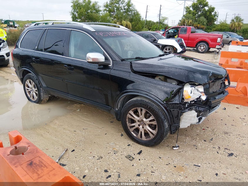 2013 Volvo Xc90 VIN YV4952CZ1D1635241 IAAI salvage auction — FRONT END, Wait Title, sold $600 on 2026-08-18 (photo 1)