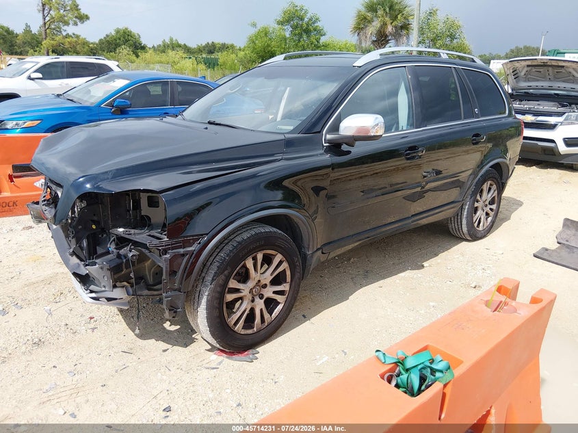 2013 Volvo Xc90 VIN YV4952CZ1D1635241 IAAI salvage auction — FRONT END, Wait Title, sold $600 on 2026-08-18 (photo 2)