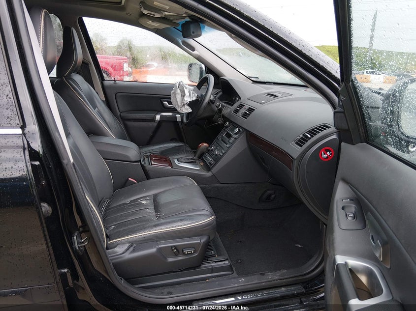 2013 Volvo Xc90 VIN YV4952CZ1D1635241 IAAI salvage auction — FRONT END, Wait Title, sold $600 on 2026-08-18 (photo 5)