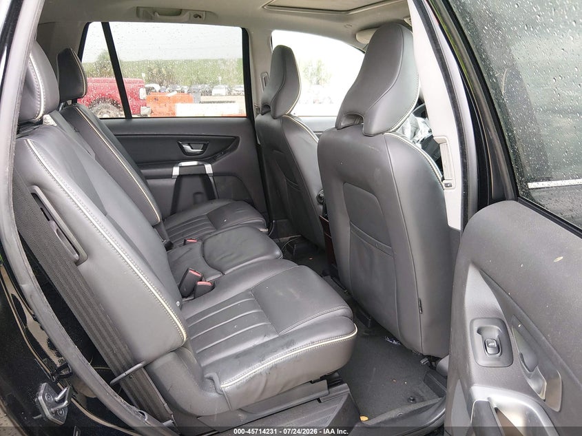 2013 Volvo Xc90 VIN YV4952CZ1D1635241 IAAI salvage auction — FRONT END, Wait Title, sold $600 on 2026-08-18 (photo 8)