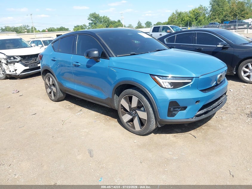 2022 Volvo C40 VIN YV4ED3GB6N2007949 — IAAI salvage auction photo
