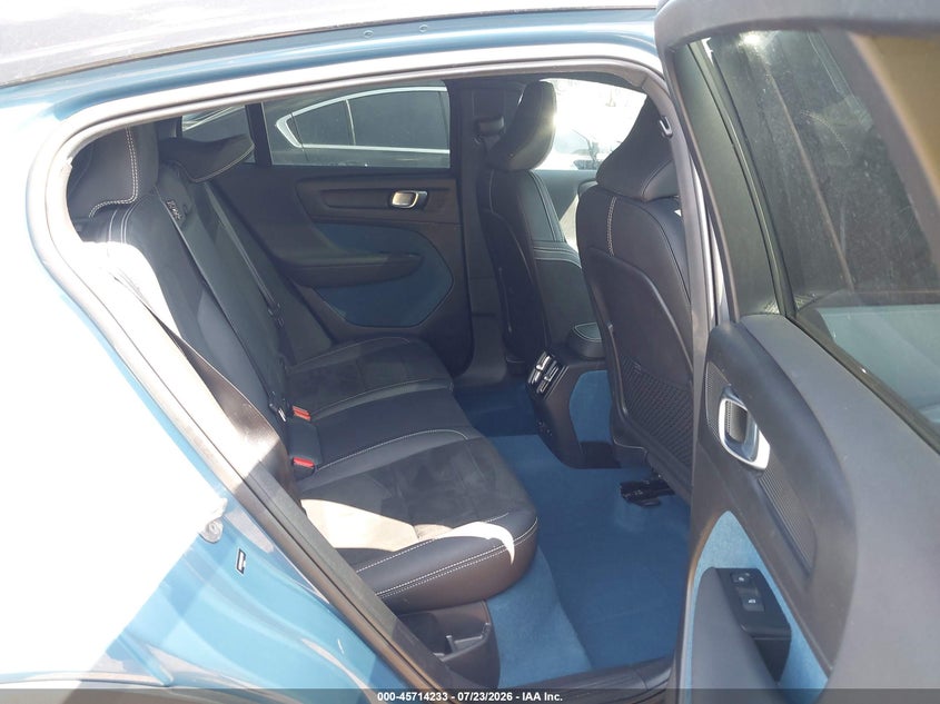 2022 Volvo C40 VIN YV4ED3GB6N2007949 IAAI salvage auction — REAR END, Wait Title, sold $10,300 on 2026-08-19 (photo 8)