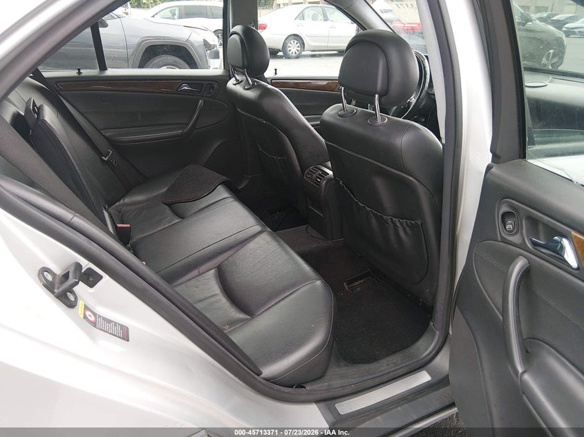 2002 Mercedes-benz C class VIN WDBRF61J62F184486 IAAI salvage auction — NORMAL WEAR, Clear - Dealer Only (California), sold $325 on 2026-08-10 (photo 8)