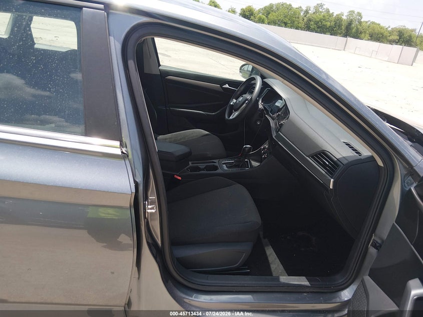 2019 Volkswagen Jetta VIN 3VWC57BUXKM040557 IAAI salvage auction — FRONT END, Salvage (Texas), sold $2,250 on 2026-08-20 (photo 5)