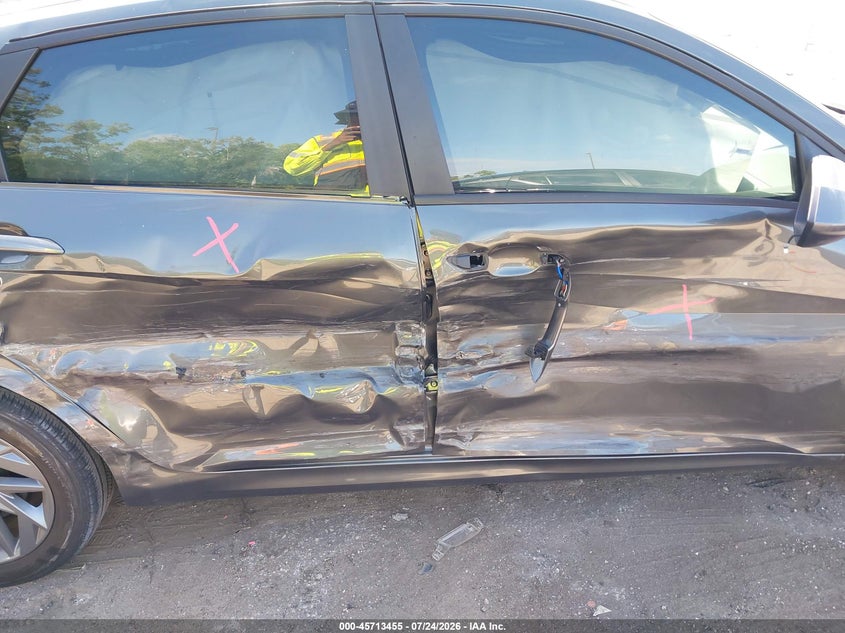 2024 Hyundai Elantra VIN KMHLM4DG1RU773917 IAAI salvage auction — RIGHT SIDE, Wait Title, sold $5,675 on 2026-09-08 (photo 5)