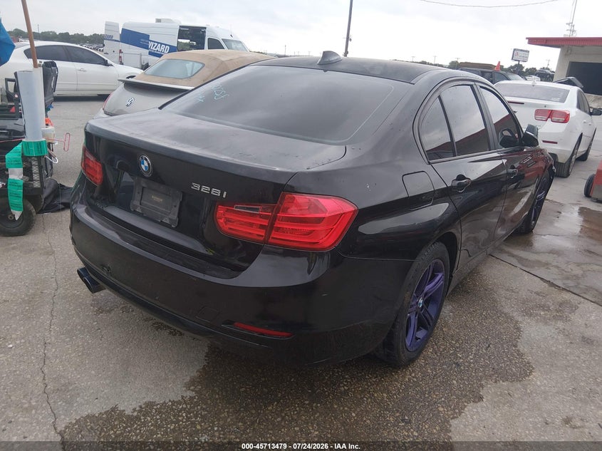 2012 BMW 3 series VIN WBA3C1C56CF430258 IAAI salvage auction — NORMAL WEAR, Original (Texas), sold $475 on 2026-08-17 (photo 4)