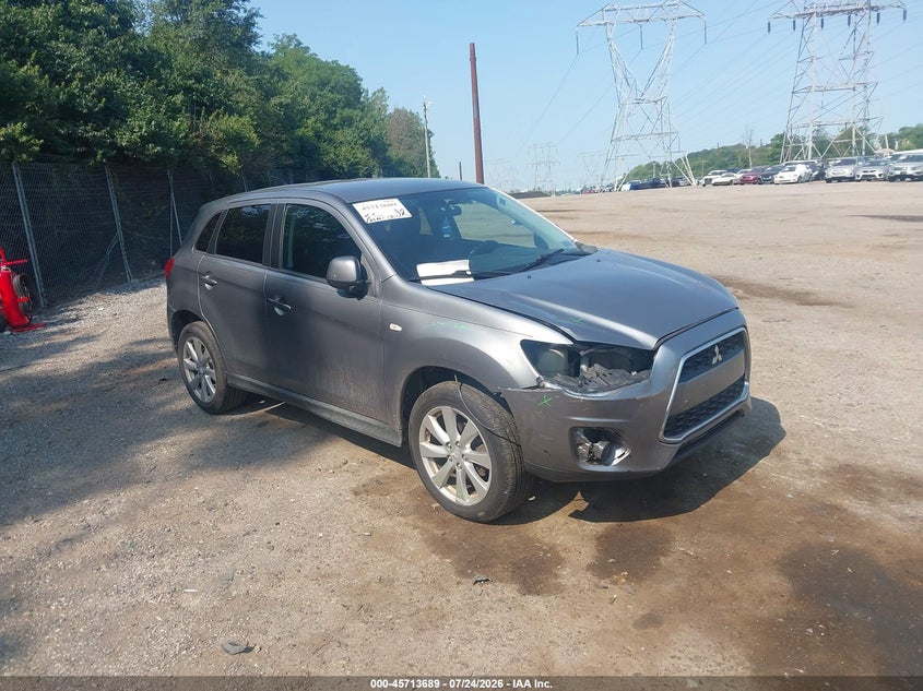 2013 Mitsubishi Outlander VIN 4A4AP3AUXDE022172 IAAI salvage auction — RIGHT FRONT, Salvage Title, sold $875 on 2026-08-03 (photo 1)