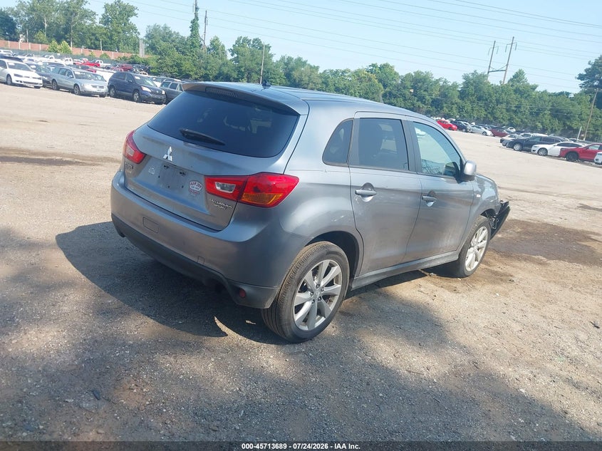2013 Mitsubishi Outlander VIN 4A4AP3AUXDE022172 IAAI salvage auction — RIGHT FRONT, Salvage Title, sold $875 on 2026-08-03 (photo 4)