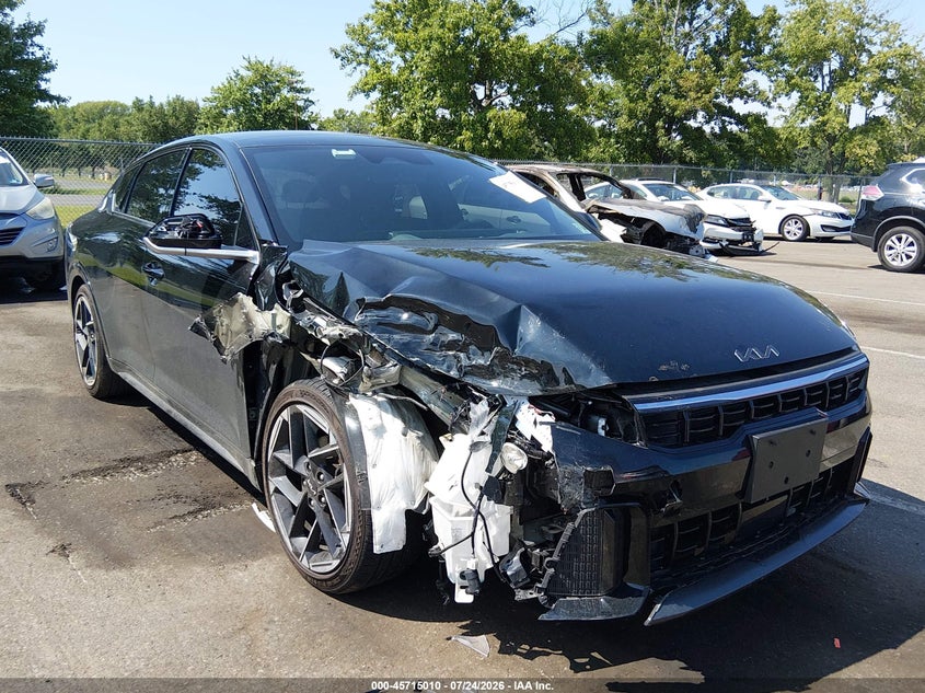 2025 Kia K4 VIN 3KPFW4DEXSE164002 IAAI salvage auction — RIGHT FRONT, Salvage (New Jersey), sold $6,950 on 2026-10-25 (photo 1)