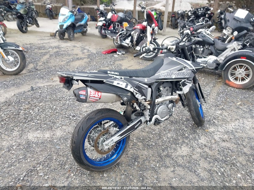 2025 Suzuki Dr-z VIN JS1ER12E2S7101510 IAAI salvage auction — RIGHT SIDE, Salvage (North Carolina), sold $3,100 on 2026-09-23 (photo 4)