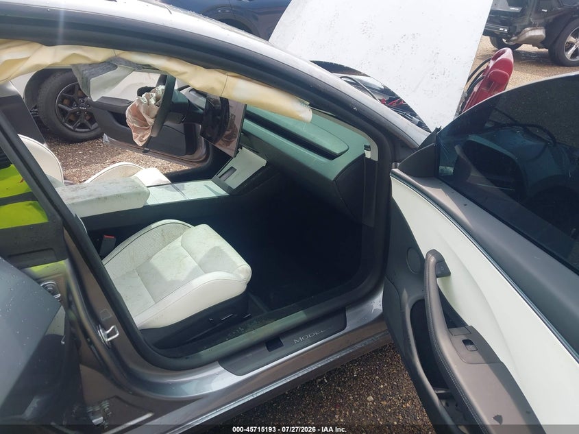 2026 Tesla Model 3 VIN 5YJ3E1ET6TF171123 IAAI salvage auction — LEFT FRONT, Wait Title, sold $17,050 on 2026-10-11 (photo 5)