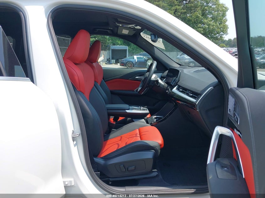 2025 BMW X1 VIN WBX73EF07S5298033 IAAI salvage auction — FRONT END, Wait Title, sold $16,900 on 2026-08-20 (photo 5)