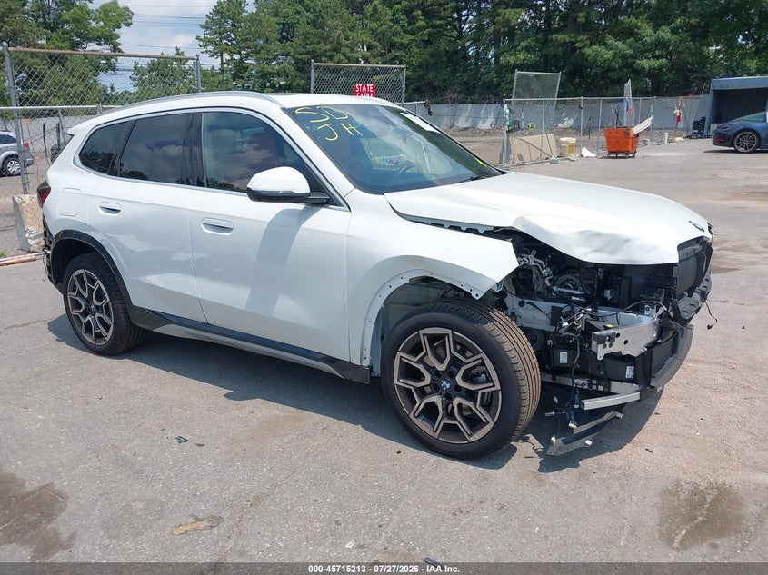 2025 BMW X1 VIN WBX73EF07S5298033 IAAI salvage auction — FRONT END, Wait Title, sold $16,900 on 2026-08-20 (photo 6)