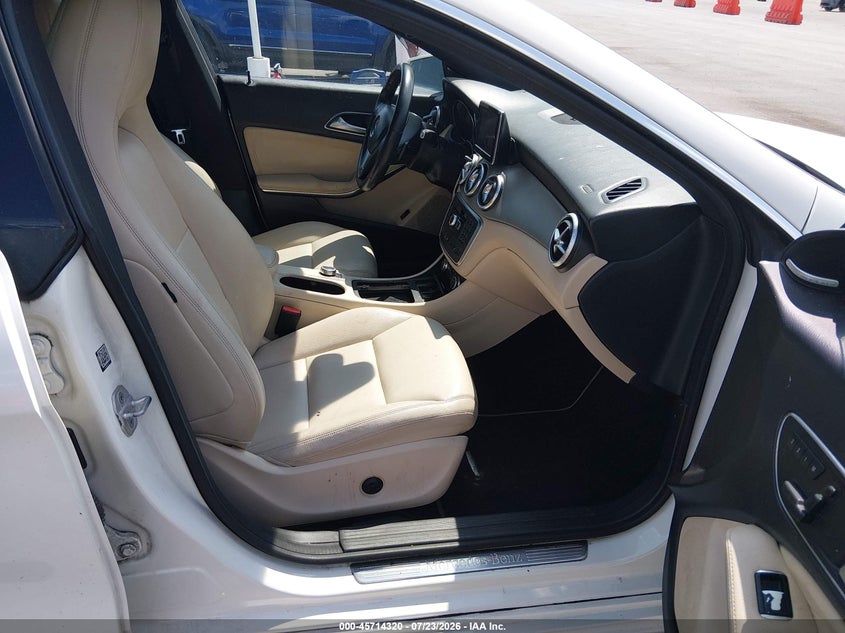 2014 Mercedes-benz Cla-klasse VIN WDDSJ4GBXEN111627 IAAI salvage auction — NORMAL WEAR, Wait Title, sold $1,350 on 2026-08-11 (photo 5)