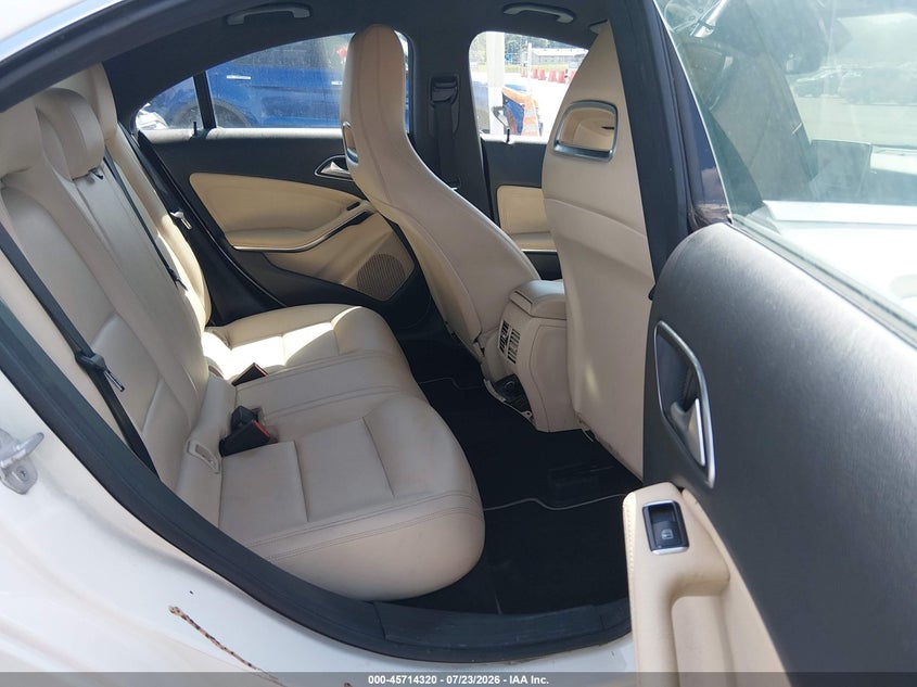 2014 Mercedes-benz Cla-klasse VIN WDDSJ4GBXEN111627 IAAI salvage auction — NORMAL WEAR, Wait Title, sold $1,350 on 2026-08-11 (photo 8)