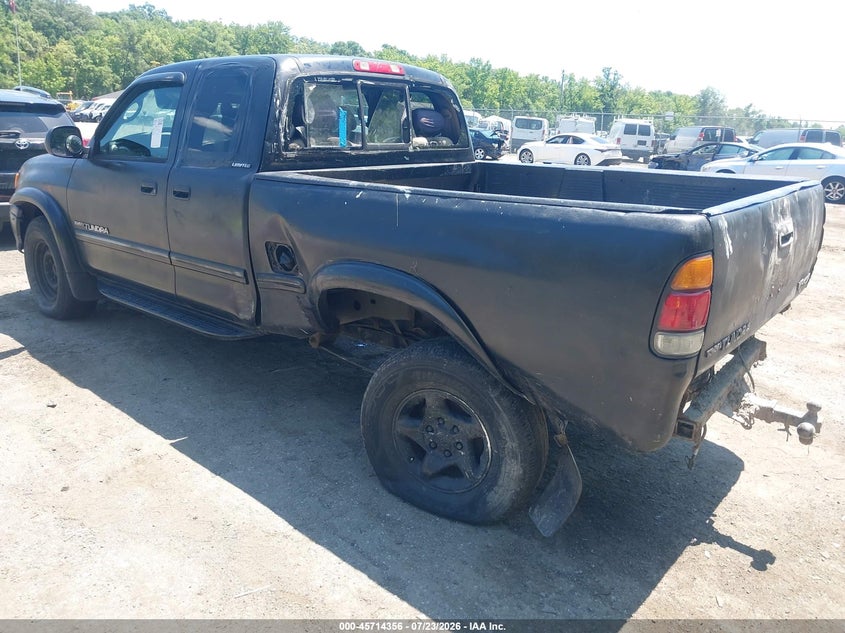 2000 Toyota Tundra VIN 5TBBT4819YS019989 IAAI salvage auction — REAR END, Clear (Virginia), sold $125 on 2026-07-28 (photo 3)