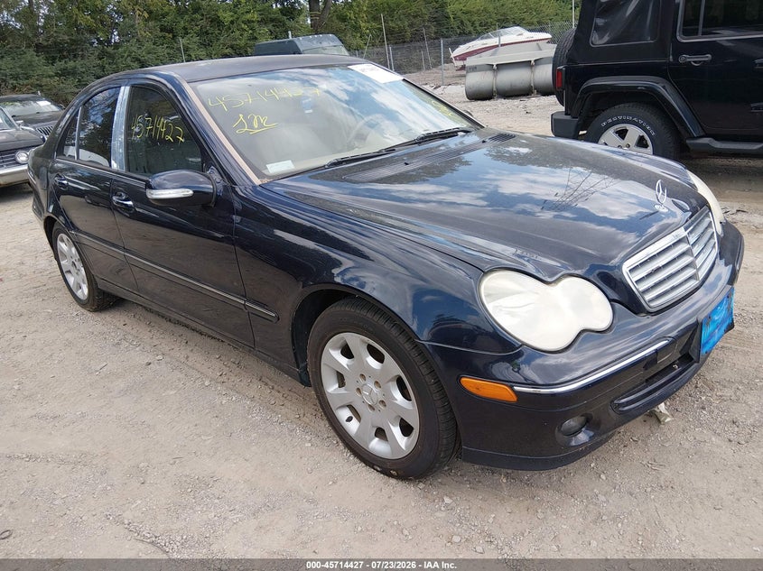 2006 Mercedes-benz C class VIN WDBRF92H36F819604 IAAI salvage auction — NORMAL WEAR, Clear (Indiana), sold $350 on 2026-07-31 (photo 1)