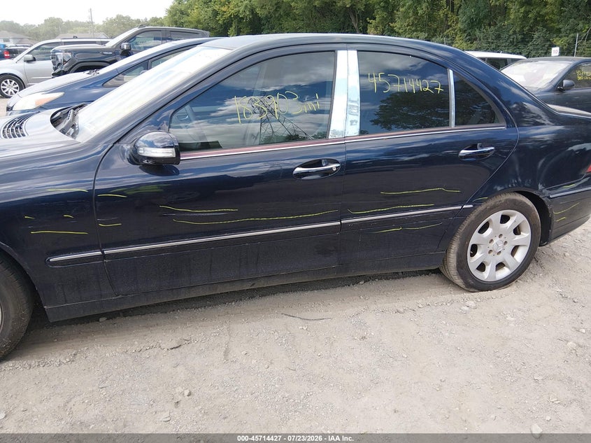 2006 Mercedes-benz C class VIN WDBRF92H36F819604 IAAI salvage auction — NORMAL WEAR, Clear (Indiana), sold $350 on 2026-07-31 (photo 6)